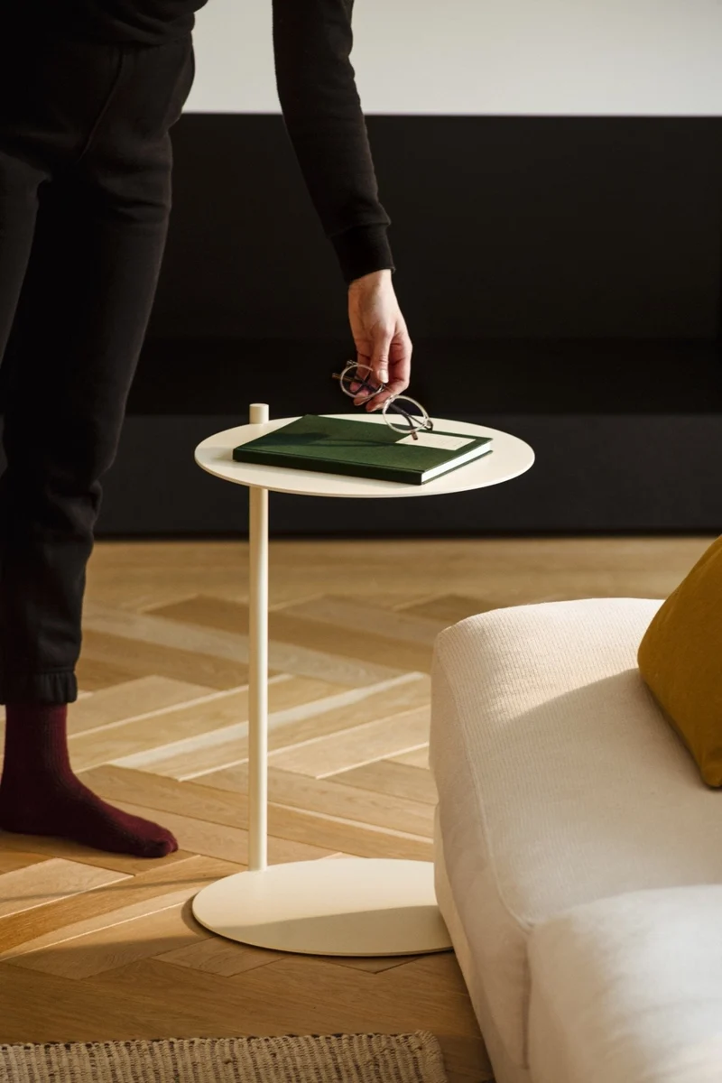 Table d'appoint en acier beige Ande - noo.ma