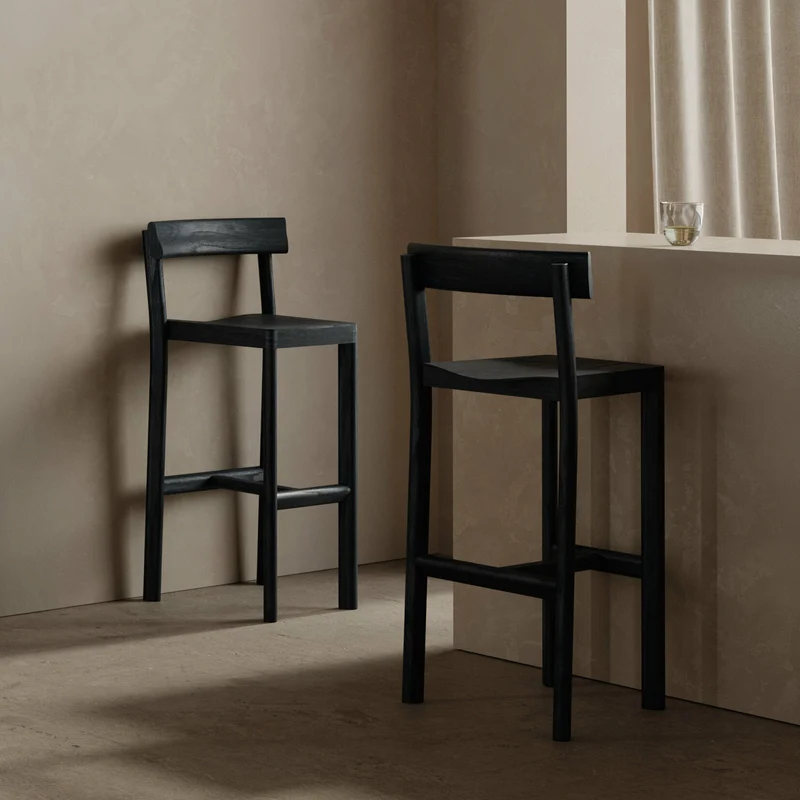 Chaise en bois de chêne noire Galta 65 - Kann Design