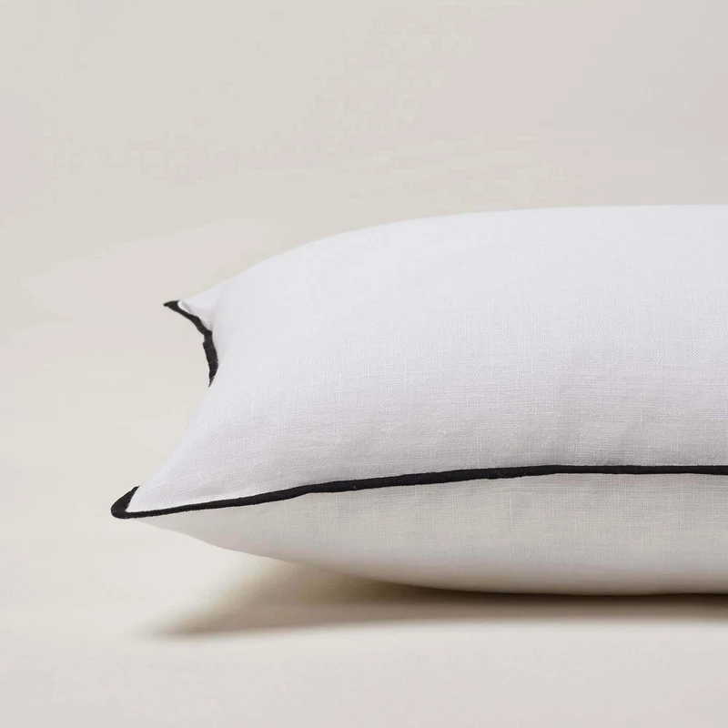 Housse De Coussin Carlina Blanc Et Bourdon Noir - Madura