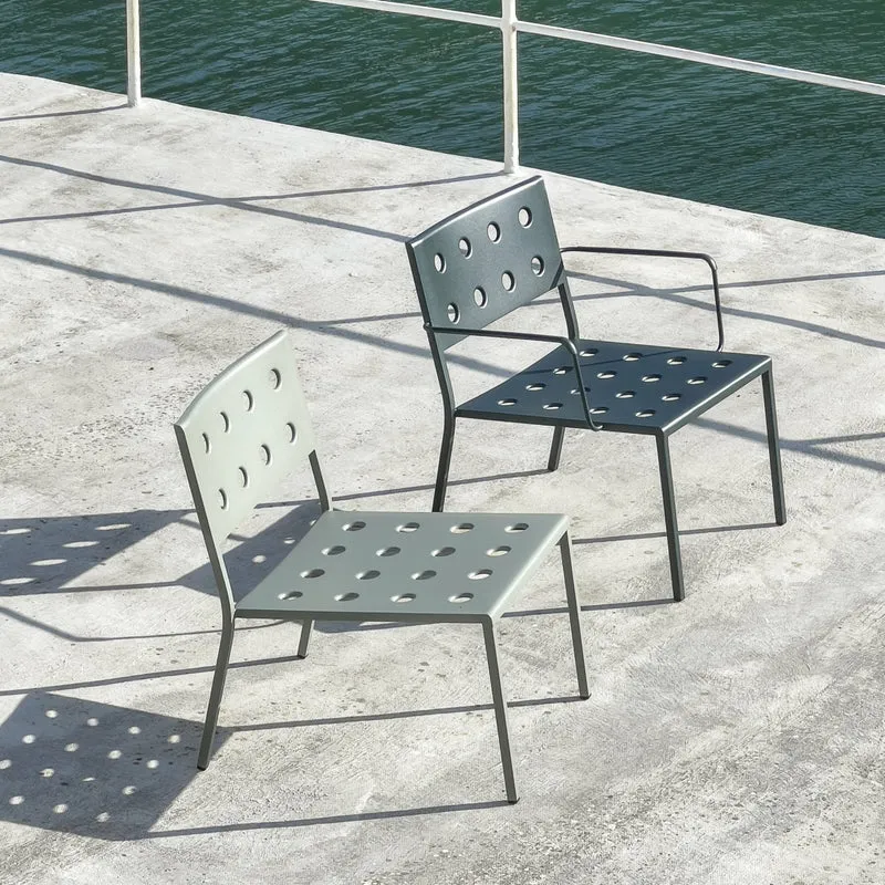 Chaise lounge de jardin en acier anthracite Balcony - HAY