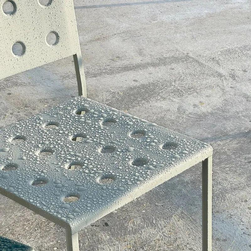 Chaise lounge de jardin en acier anthracite Balcony - HAY
