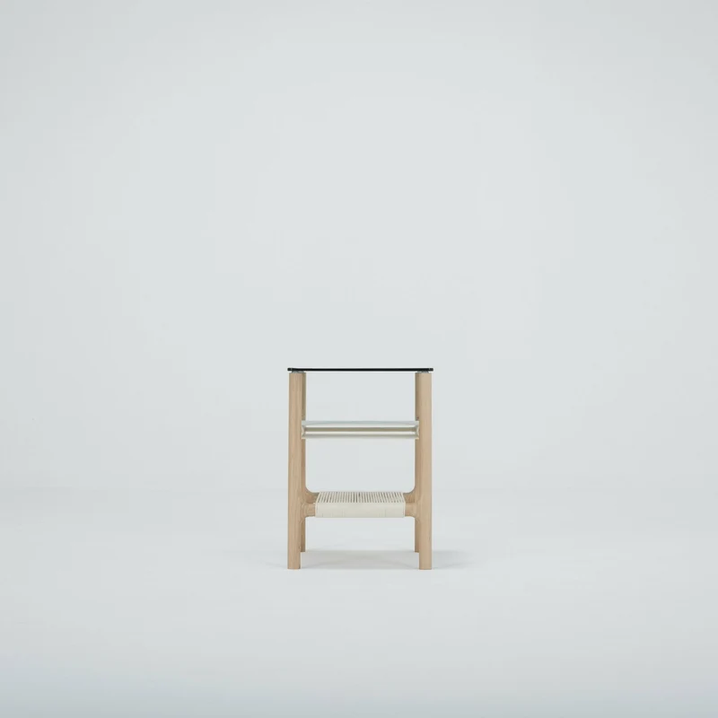 Table d'appoint en chêne blanchi huilé et verre trempé gris Fawn - Gazzda