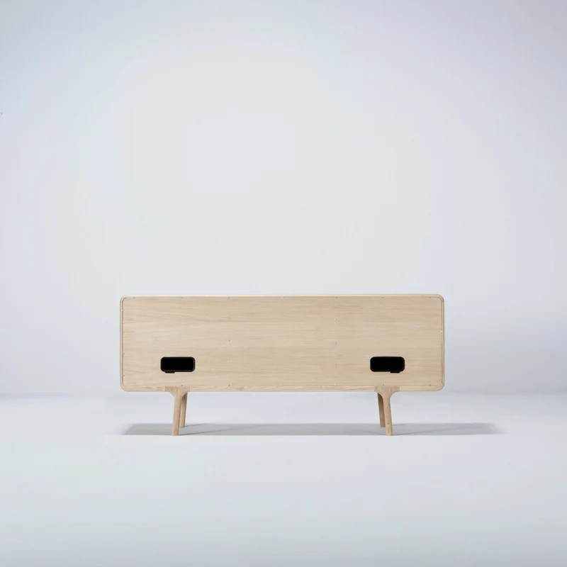 Buffet bas en chêne blanchi huilé 45 x 150 cm Fawn - Gazzda