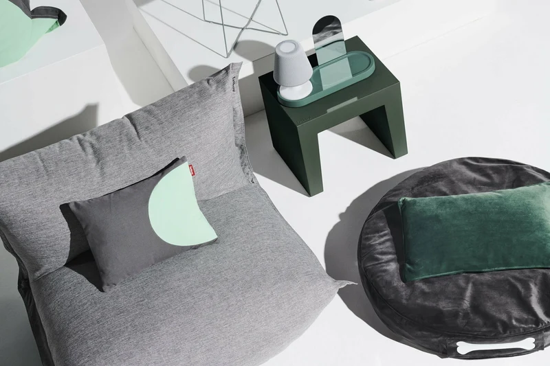 Tabouret de jardin blanc en matières recyclées Concrete - Fatboy