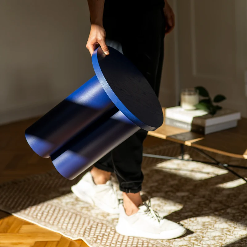 Tabouret en placage de chêne et tôle d'acier myrtille Oly - noo.ma