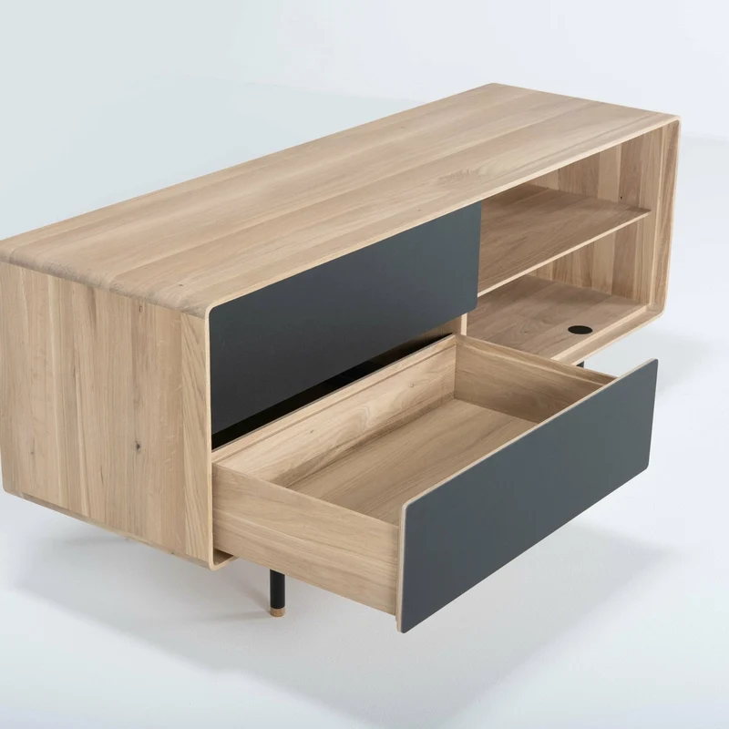 Buffet bas en chêne blanchi huilé et tiroirs en linoléum noirs 45 x 150 cm Fina - Gazzda