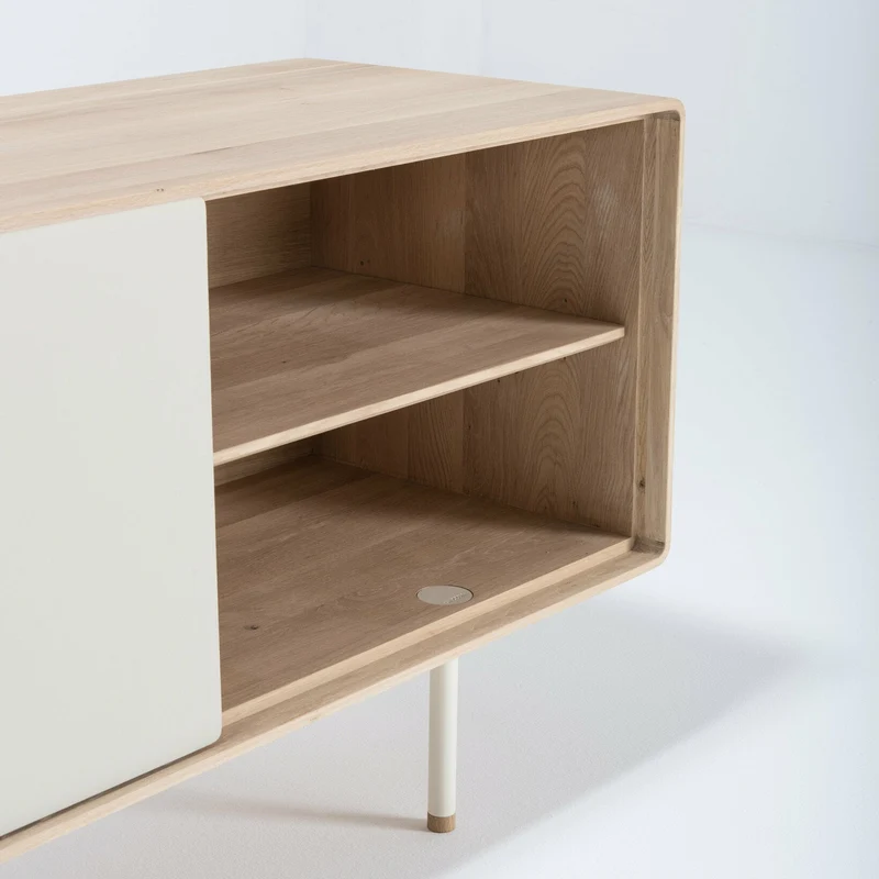 Buffet bas en chêne blanchi huilé et tiroirs en linoléum gris 45 x 180 cm Fina - Gazzda