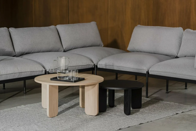 Table basse en chêne noir S Kuvu - noo.ma