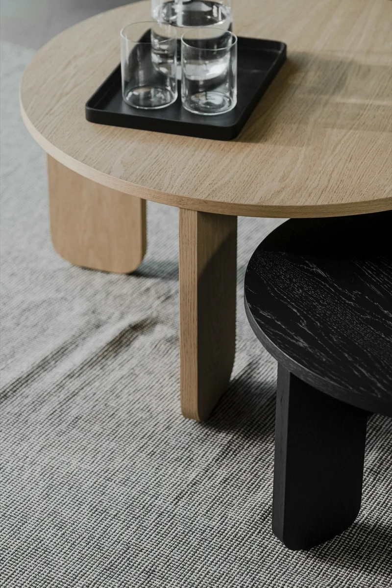 Table basse en chêne noir S Kuvu - noo.ma
