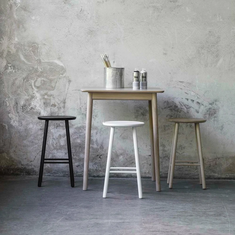 Tabouret de bar en frêne noir 63 cm ZigZag - Hans K