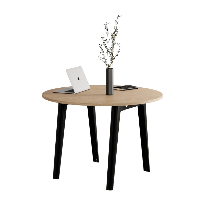 Table ronde en chêne éco-certifié D110 x 75 cm piètements noirs New Modern - Tiptoe