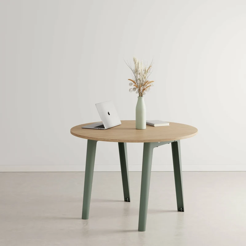 Table ronde en chêne éco-certifié D110 x 75 cm piètements gris eucalyptus New Modern - Tiptoe