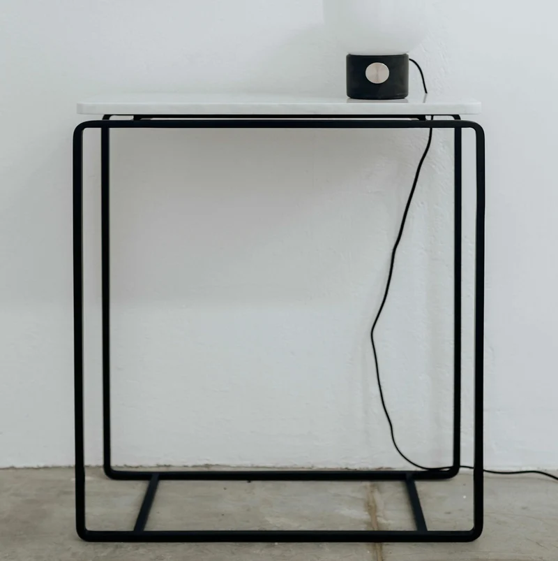 Console en marbre blanc S Form-C - Un’common