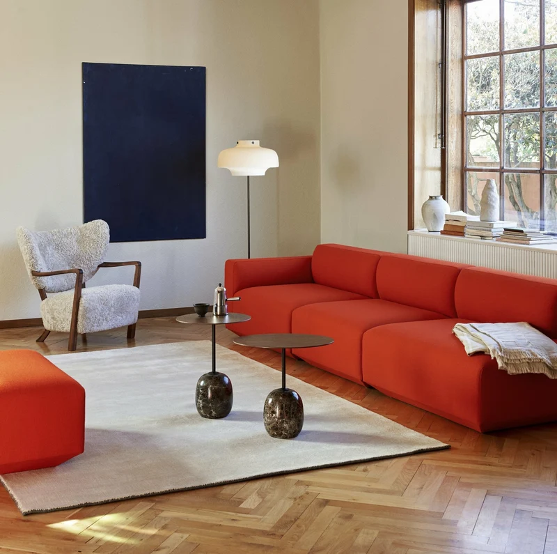 Fauteuil lounge en chêne huilé et bouclé blanc cassé 85 x 85 x 84 cm Wulff ATD2 - &tradition