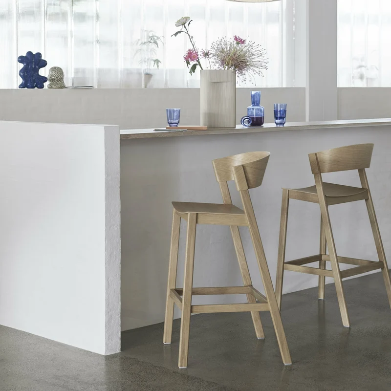 Tabouret de bar en chêne naturel Cover 65 cm - Muuto