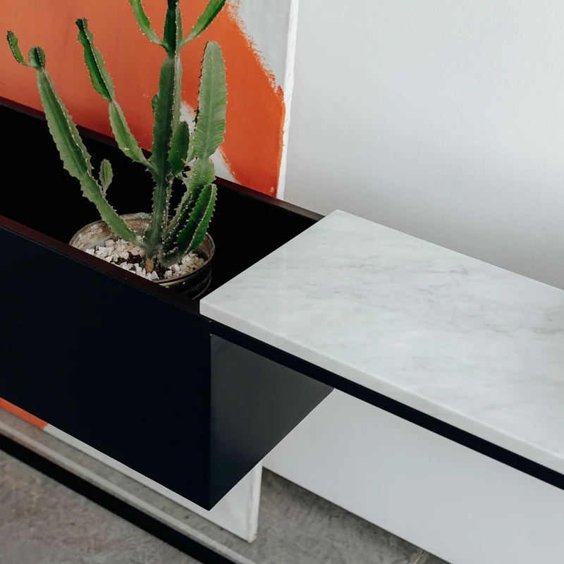 Console en marbre blanc M Box Maxi - Un’common