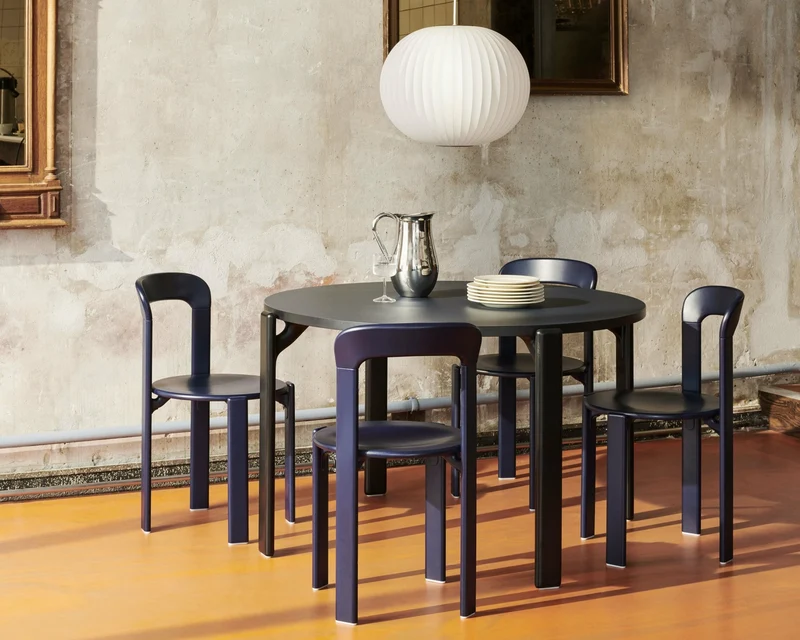 Chaise en bois de hêtre bleu foncé Rey - HAY