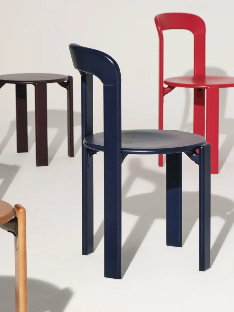 Chaise en bois de hêtre bleu foncé Rey - HAY