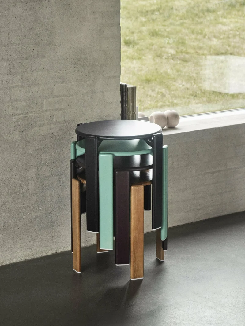 Tabouret en bois de hêtre bleu ardoise Rey - HAY