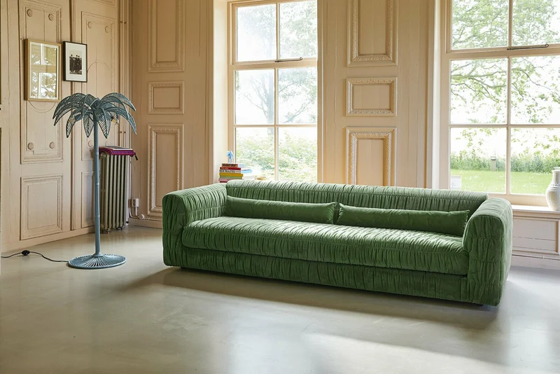 Canapé en velours royal velvet vert 274 cm Club Couch - Hkliving
