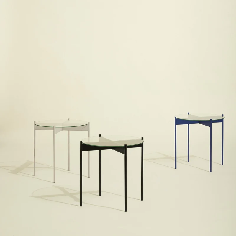 Table d'appoint en verre noire Beam - Hübsch