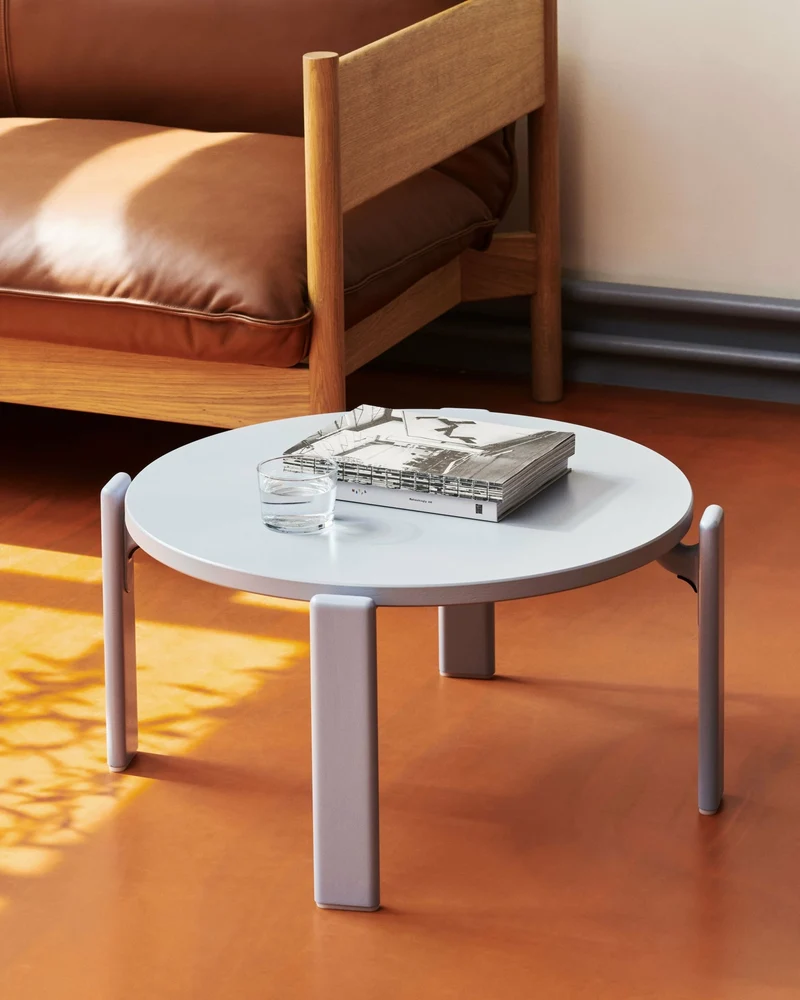 Table basse en bois de hêtre bleu foncé Rey - HAY