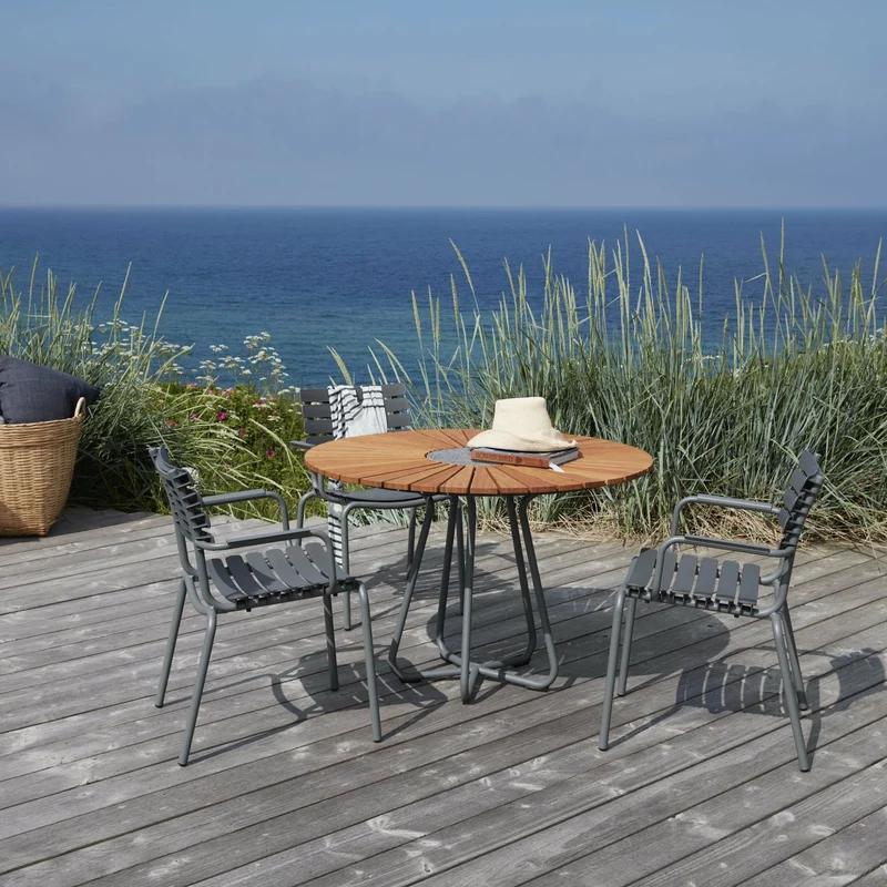 Chaise en plastique recyclé et aluminium grise Reclips - Houe