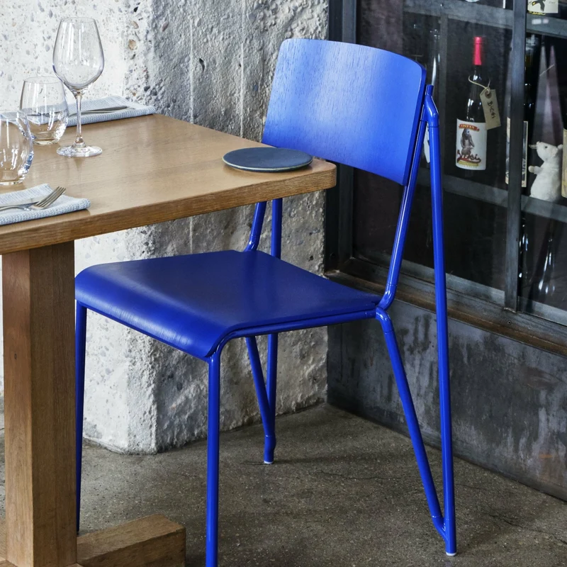 Chaise bleue marine en acier Petit Standard - HAY
