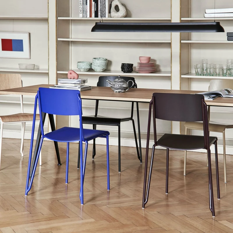 Chaise bleue marine en acier Petit Standard - HAY
