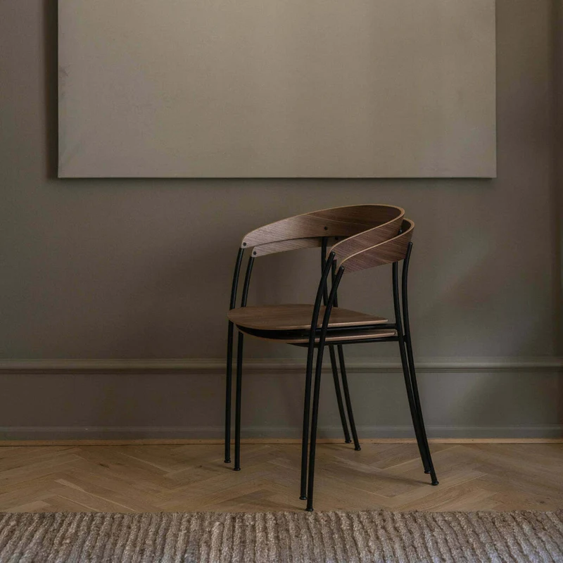 Chaise avec accoudoirs en noyer Missing - New Works