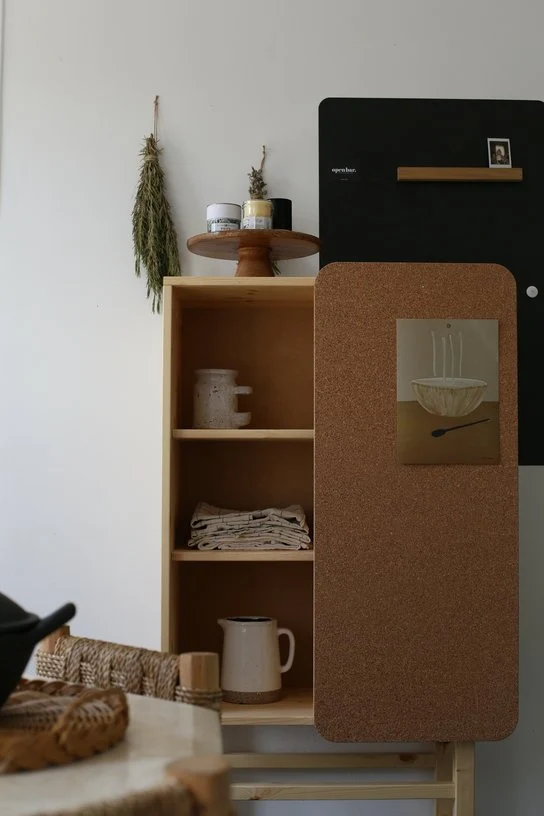Armoire avec panneau en liège Slide - Karup Design