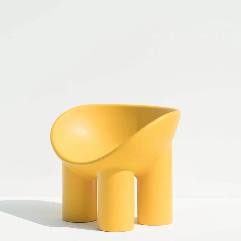 Fauteuil en polyéthylène jaune ocre Roly Poly - Driade