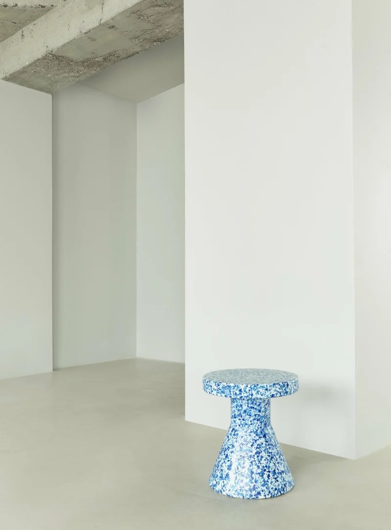 Tabouret en polyéthylène bleu Cone Bit bleu - Normann Copenhagen