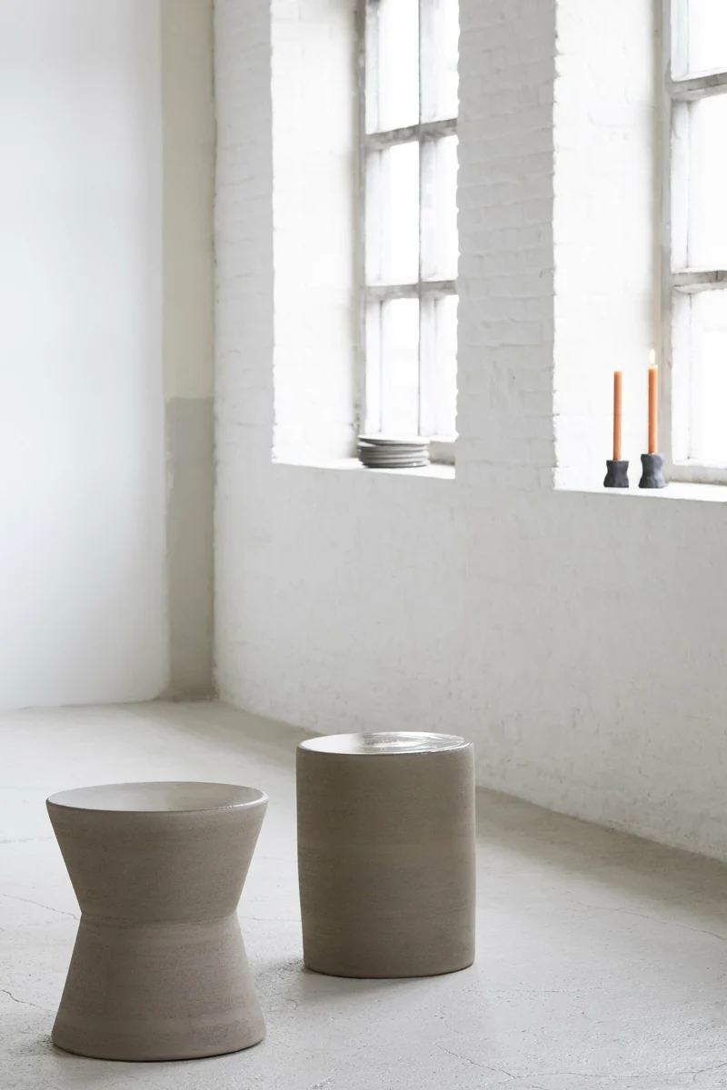 Petite table d'appoint beige en céramique - Serax
