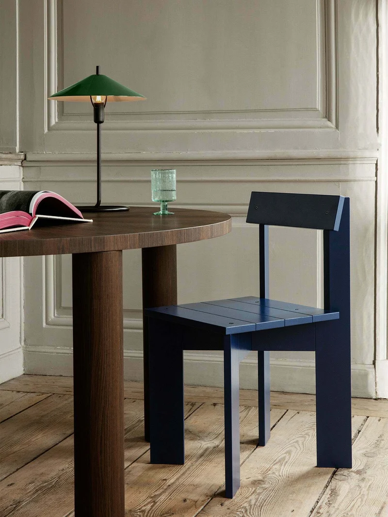 Chaise en bois Ark bleue - Ferm living