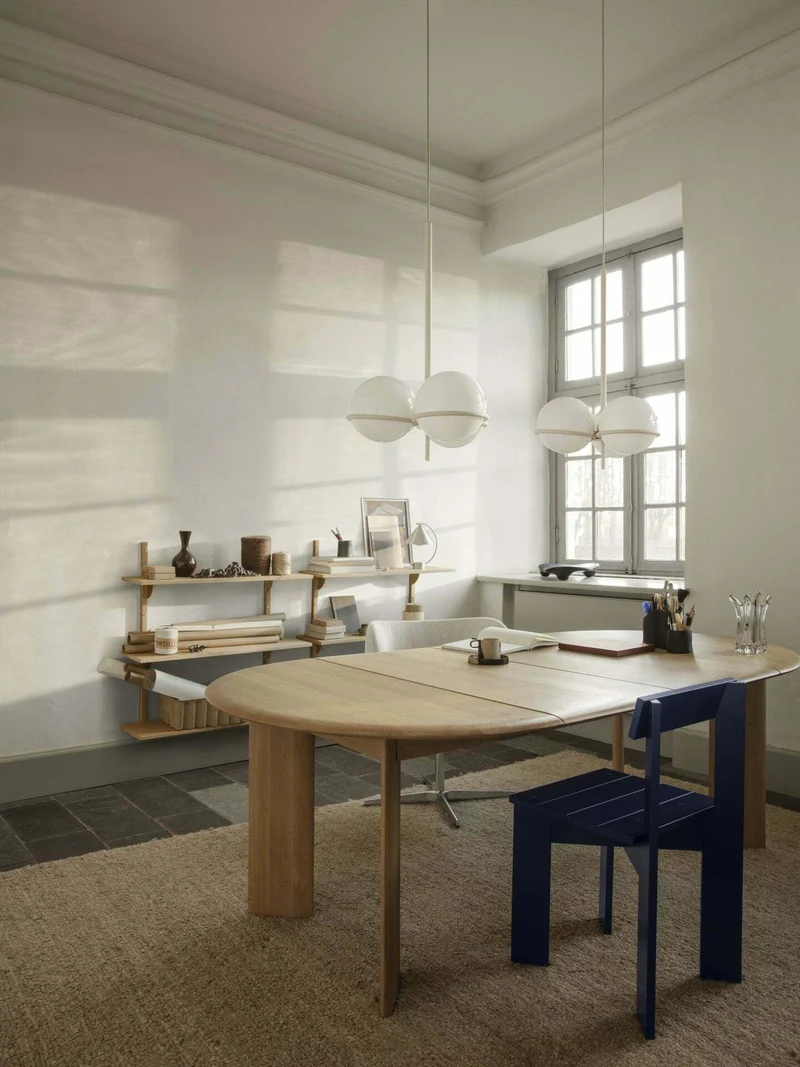 Chaise en bois Ark bleue - Ferm living