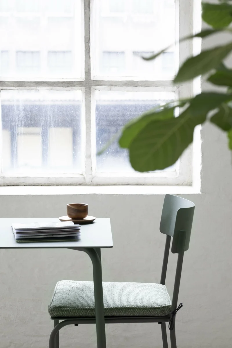 Chaise en aluminum sans accoudoirs vert August- Serax