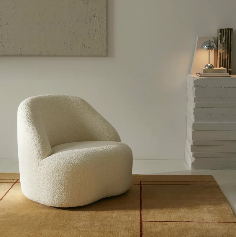 Fauteuil en tissu Karakorum 001 et chêne laqué noir Margas LC2 - &tradition