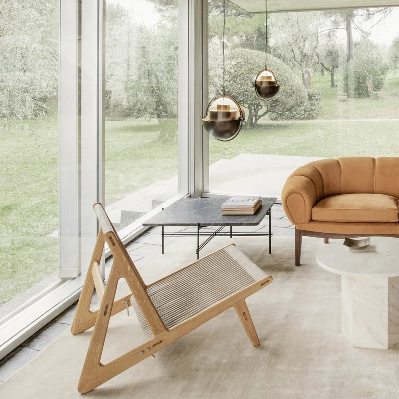 Fauteuil en chêne massif MR01 - Gubi