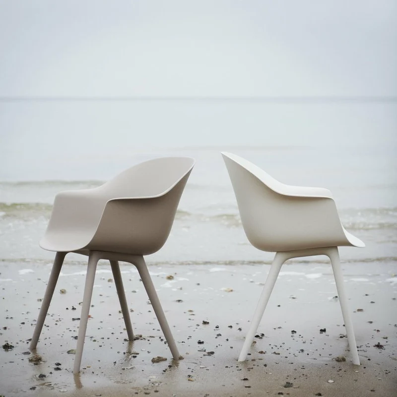 Chaise de jardin alabaster blanc Bat - Gubi