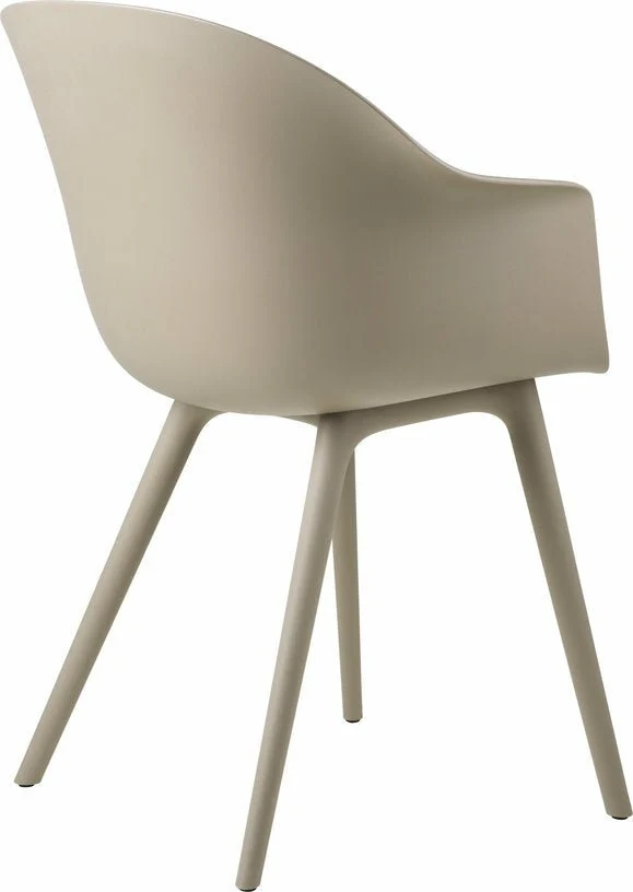 Chaise de jardin new beige Bat - Gubi
