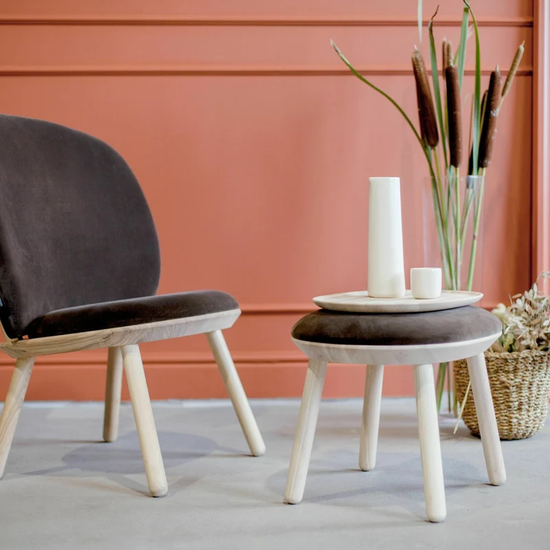 Tabouret en frêne et tissu beige gris Naïve - Emko