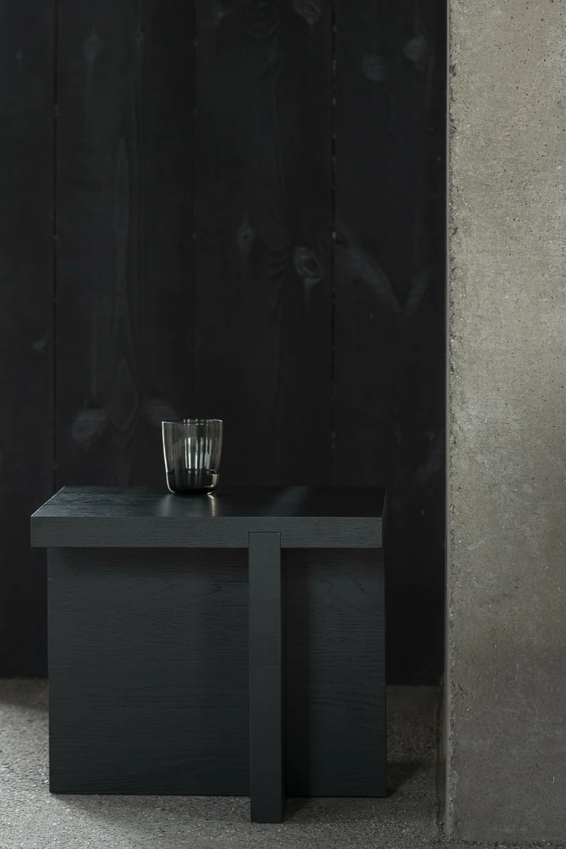 Table d'appoint carrée en chêne noire 45 x 45 cm Rudolph - Serax