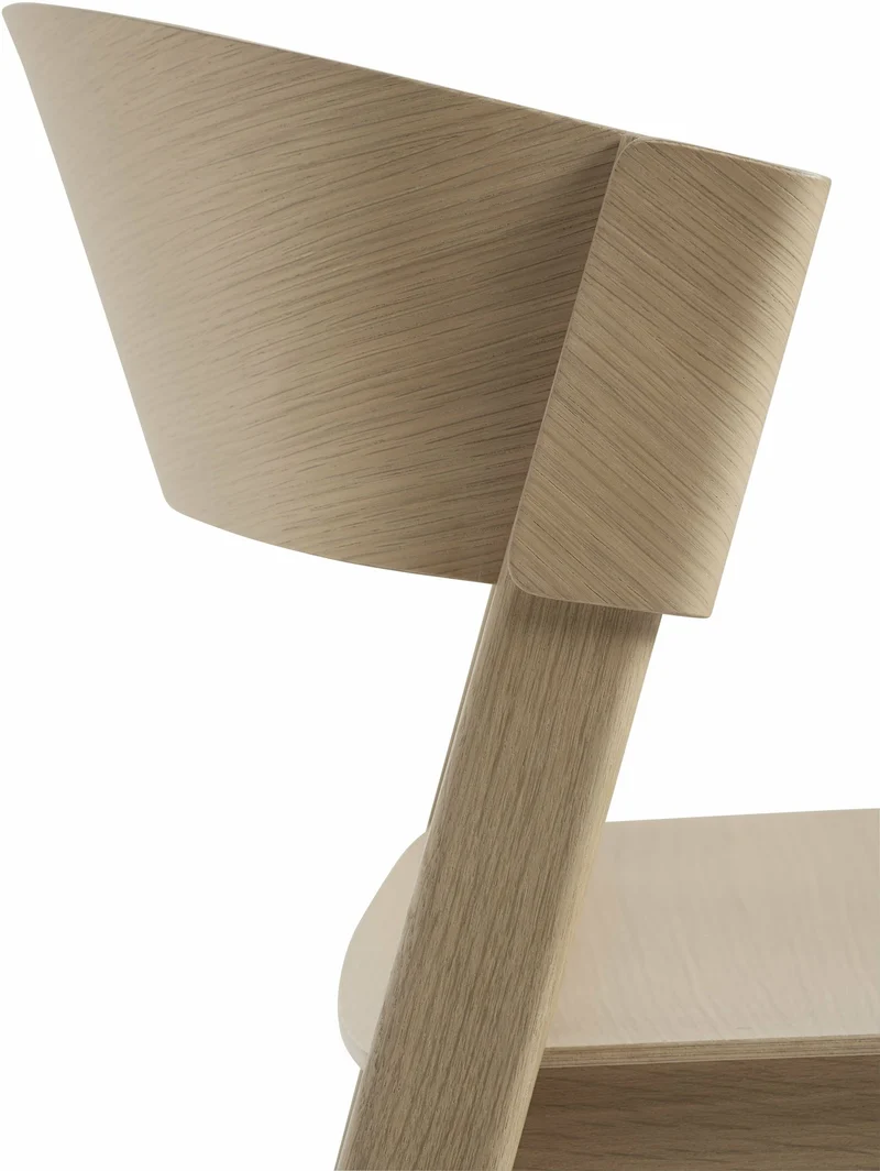 Chaise de bar en chêne massif et en cuir beige foncé 75 cm Cover - Muuto
