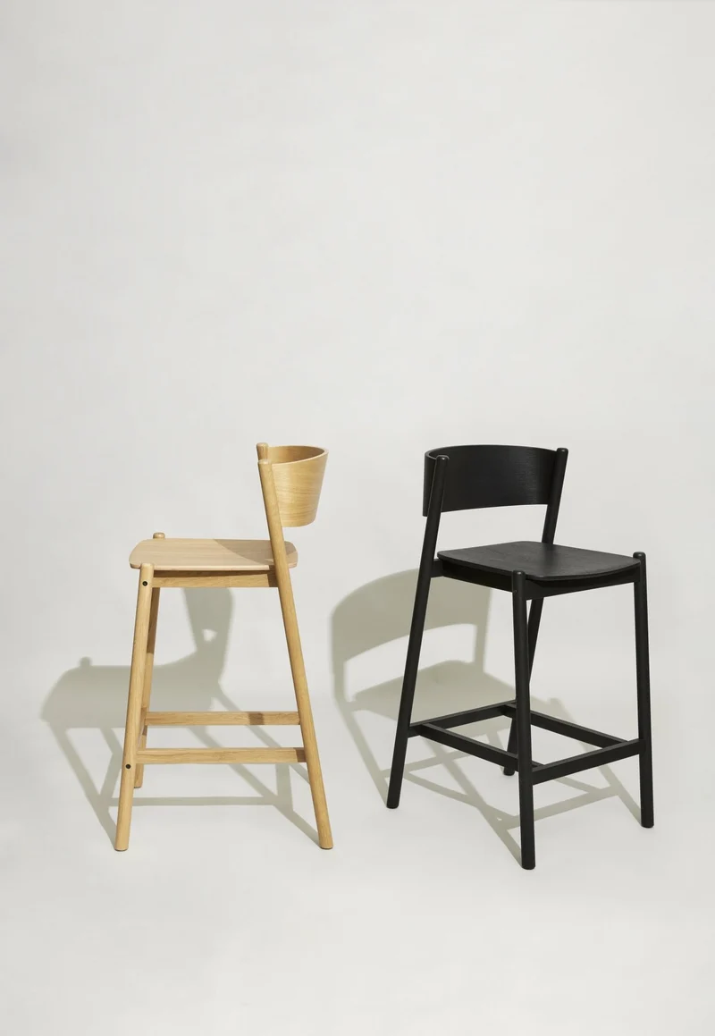 Chaise de bar en chêne noir 75 cm Oblique- Hübsch