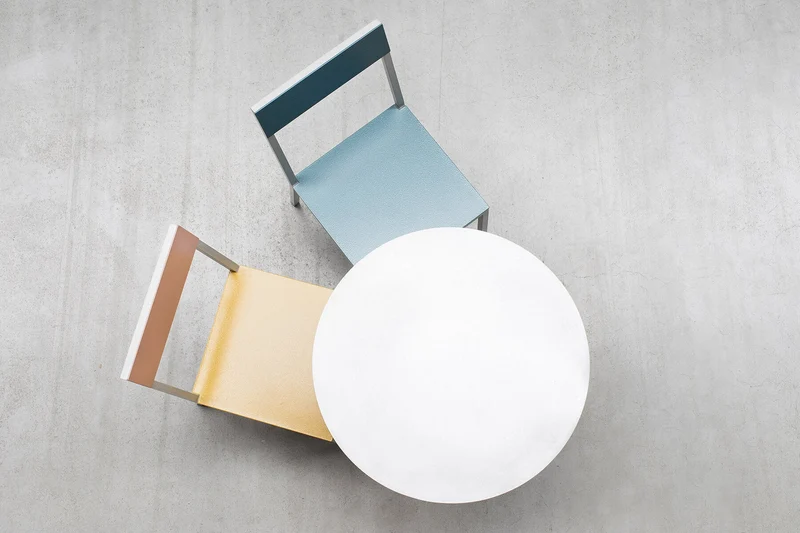 Table ronde en aluminium 65x74cm - valerie_objects
