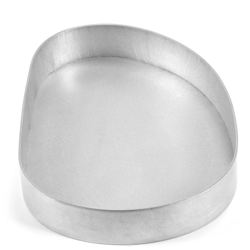Plateau en aluminium 38,5x27,5x4cm Assemble - valerie_objects
