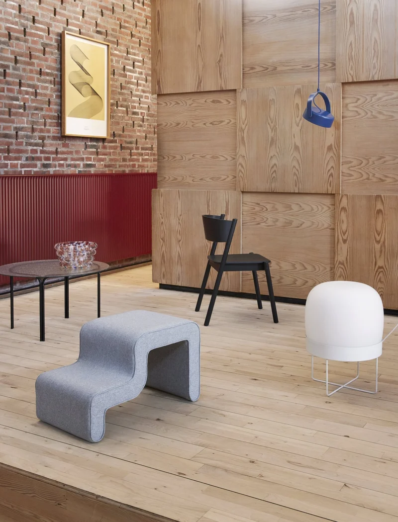 Chaise en chêne noir et cuir noir Oblique - Hübsch