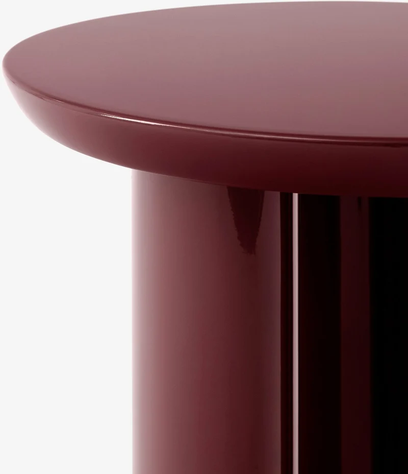 Table d'appoint laquée bordeaux Tung JA3 - &tradition