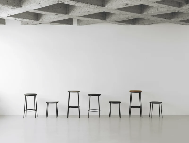 Tabouret de bar en chêne et acier noir 75 cm Circa Oak - Normann Copenhagen